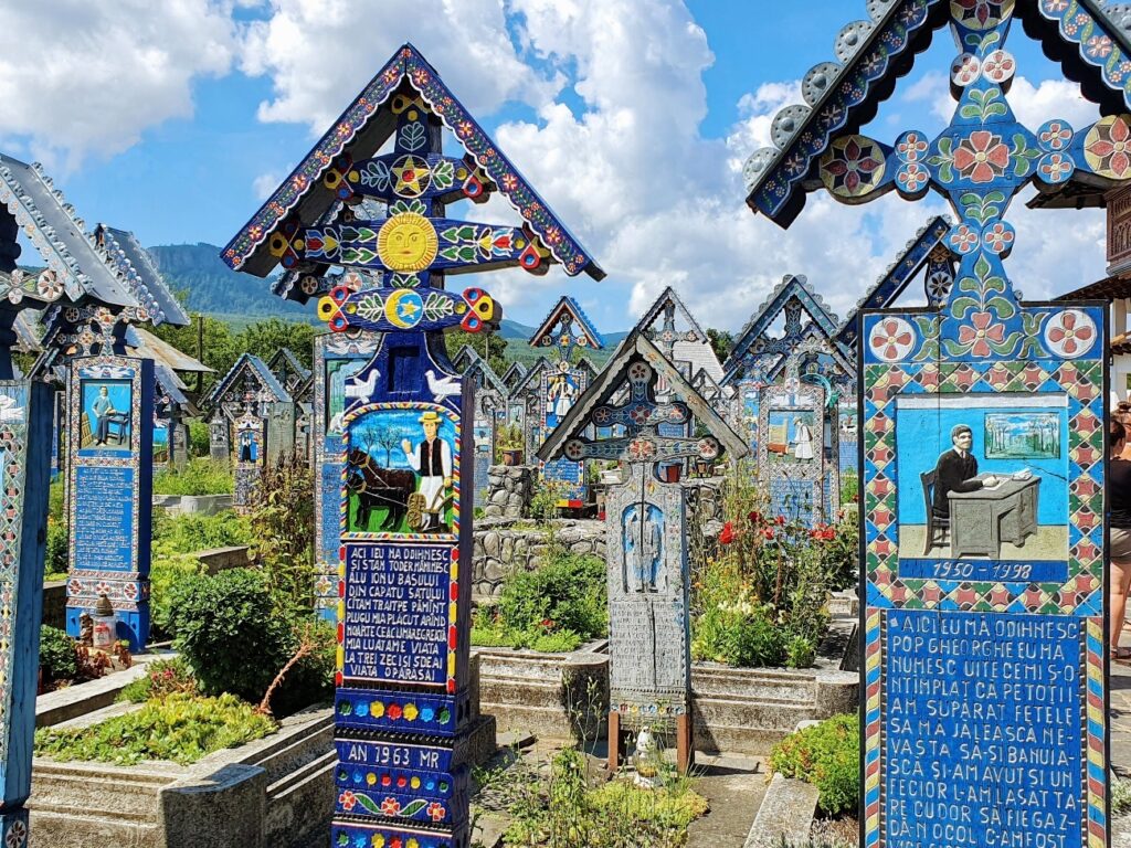 Cementerio alegre de Sapanta