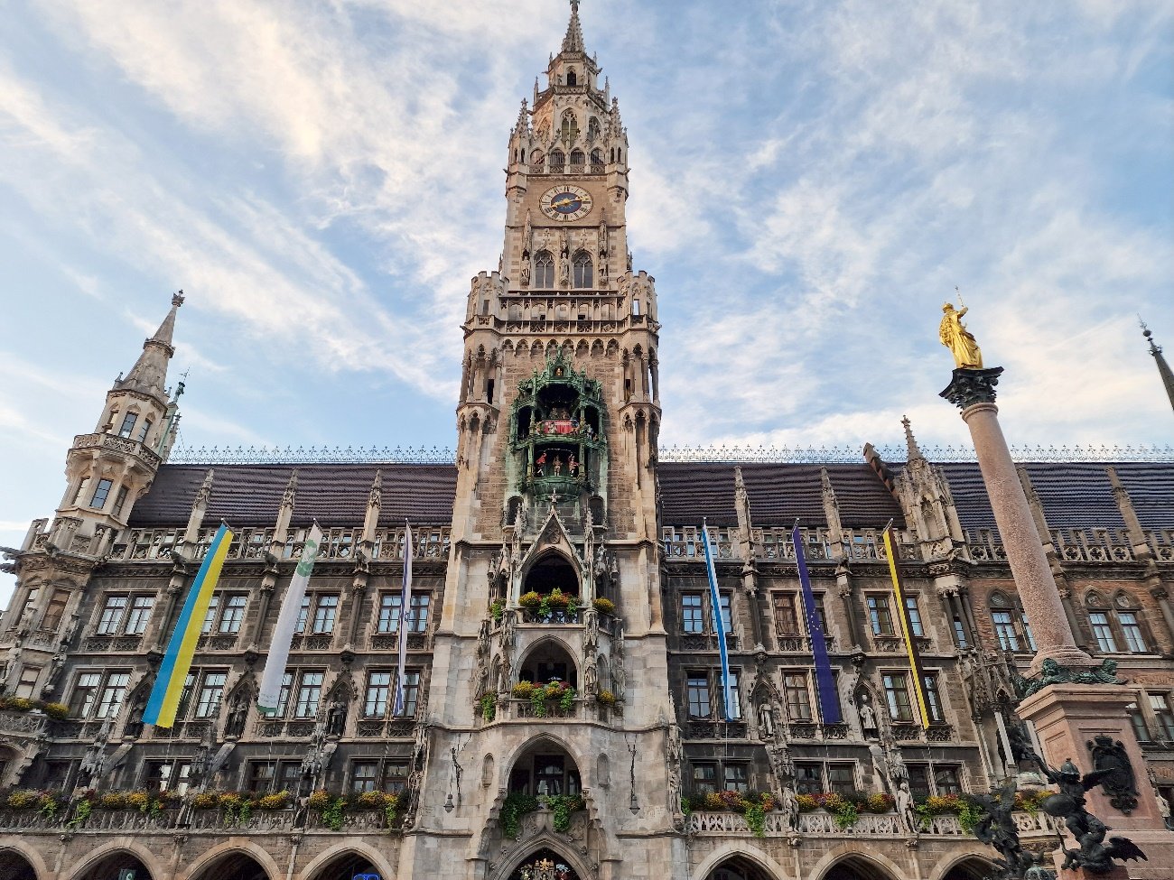 Qué ver en Múnich. Marienplatz. Nuevo Ayuntamiento. Neues Rathaus