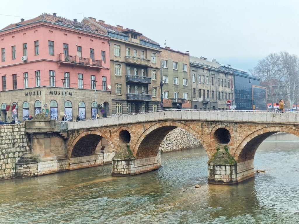 Que ver en Sarajevo. Puente Latino