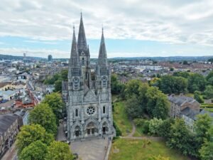 que ver en Cork. St. Fin Barre's Cathedral
